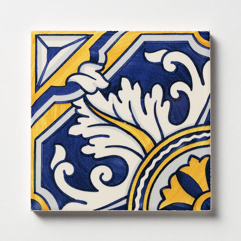 W.D.C. Cottage Painted Tile Royal Scroll Close