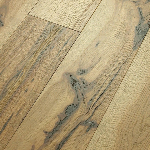 Shaw Reflections Hickory Luminous Swatch